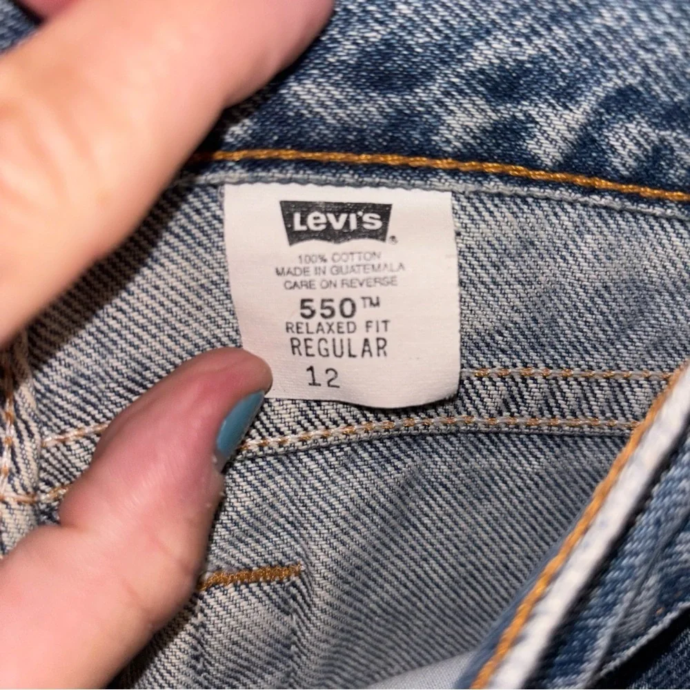 Levi's 550 Size 12 Relaxed Fit Blue Jeans - Picture 4 of 8